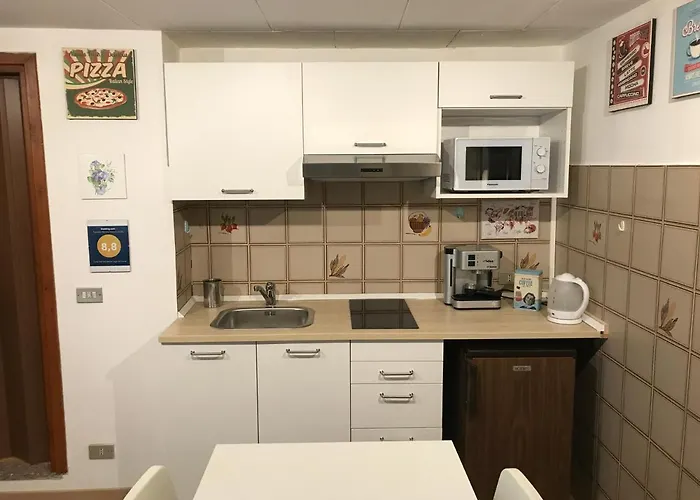 Casa Del Viandante Di Bellano