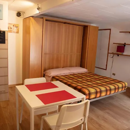 Casa Del Viandante Di アパート